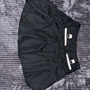 Stylish Black Pleated Skirt